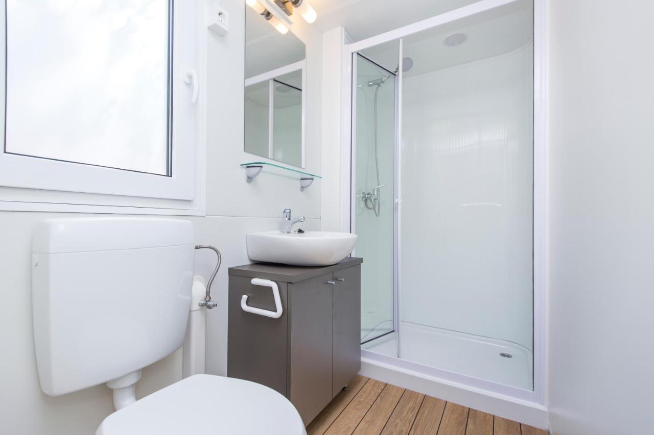 Albatross Mobile Homes On Solaris Camping Fkk-Naturist Poreč Dış mekan fotoğraf